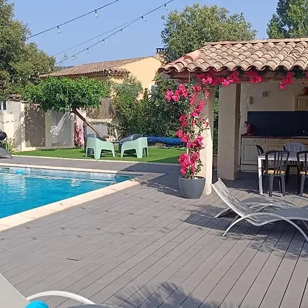 Holiday home Chez Lucho Et Carole La Bastidonne