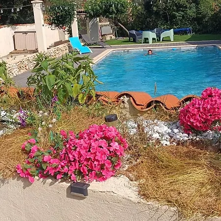 Chez Lucho Et Carole Holiday home *