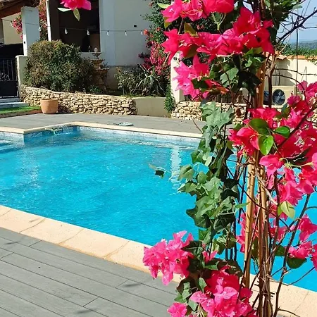 Chez Lucho Et Carole Holiday home La Bastidonne